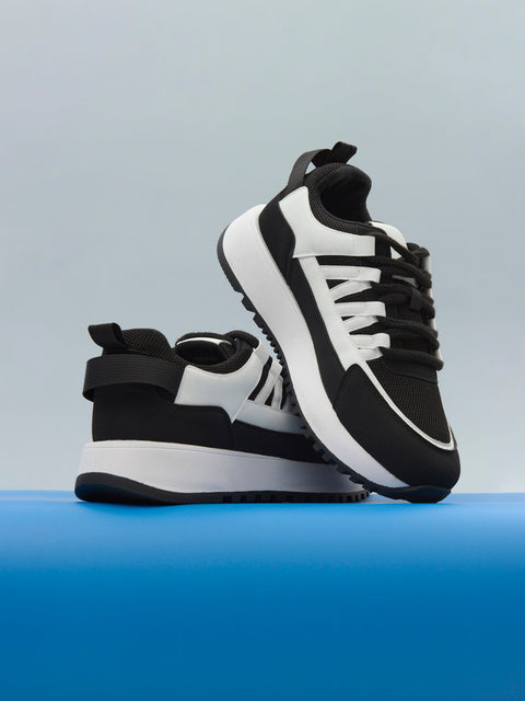 Sinsay Women's Black & White Reflective Element Low Top Sneakers|Sinsay In Lebanon