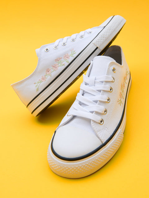 Sinsay Women's White Floral Embroidery Ankle Length Sneakers|Sinsay In Lebanon