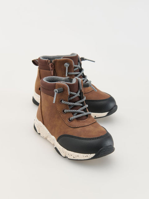 Reserved Boy's Brown Hiking Boots |Reserved In Lebanon