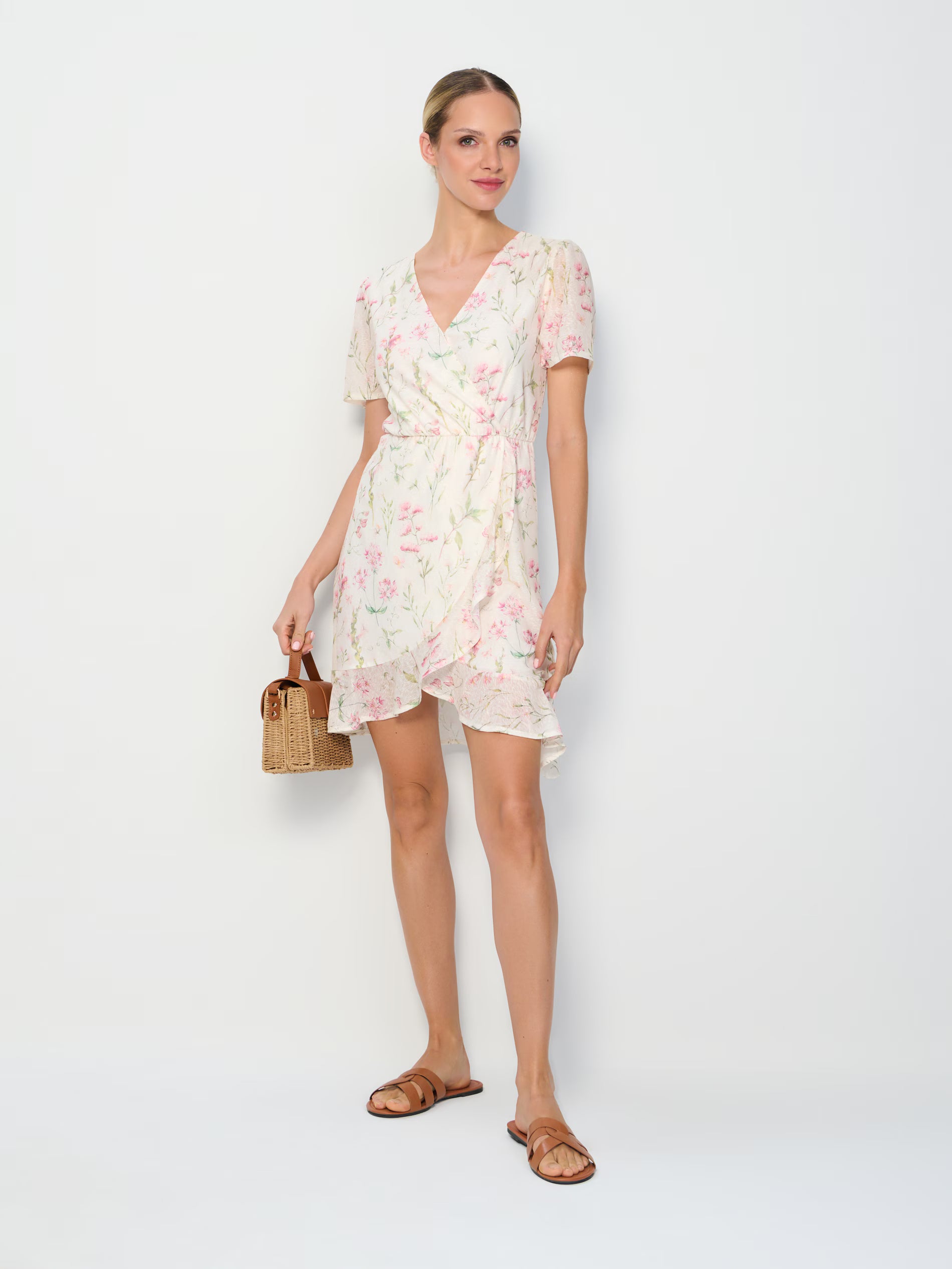 Sinsay Women’s Cream Floral Wrap Dress | Sinsay in Lebanon