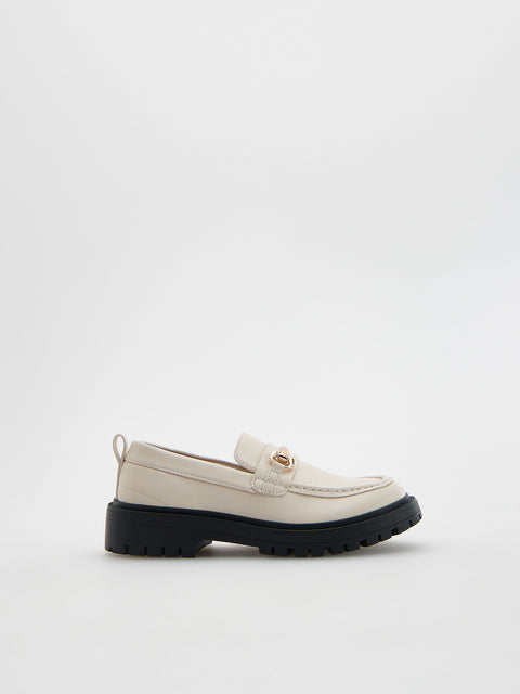 Reserved Women's Off-White Loafers With A Buckle | Reserved In Lebanon