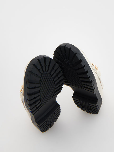 Reserved Women's Off-White Loafers With A Buckle | Reserved In Lebanon