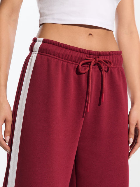 Sinsay Women's Burgundy Elastic Waist Sweatpants | Sinsay In Lebanon