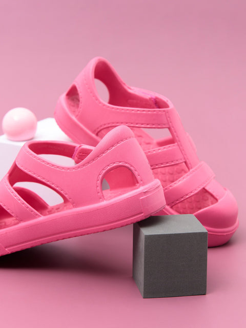 Sinsay Baby Girl's Hot Pink Plain Sandals | Sinsay In Lebanon
