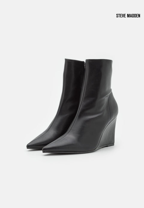 Steve Madden Women's Black Serbia Ankle Boots |Steve Madden in Lebanon