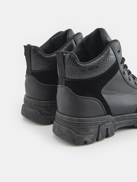 Sinsay Women's Black decorative lace Boot  |Sinsay in Lebanon