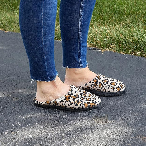 Dearfoams Women's Velour Clog Slipper |Dearfoams In Lebanon