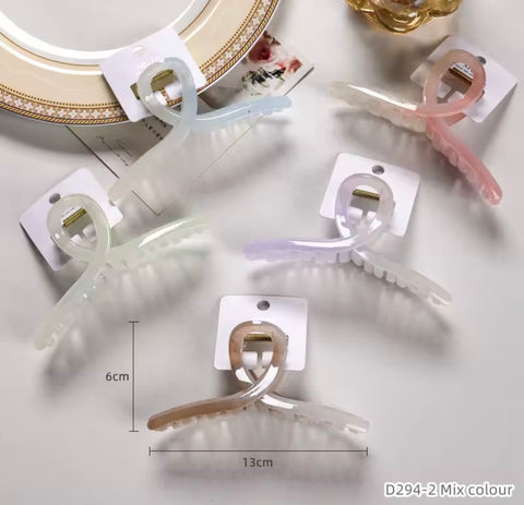 Muju Korean Large Style Hair Claw |Muju In Lebanon