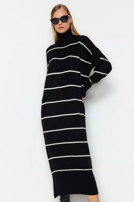 Big Dart Women's Black Stripped Maxi Dress | Big Dart In Lebanon