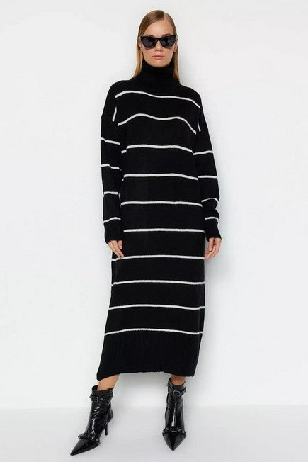 Big Dart Women's Black Stripped Maxi Dress | Big Dart In Lebanon