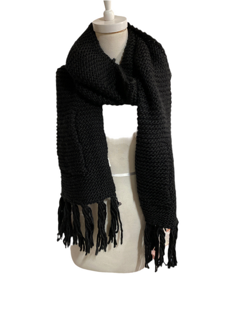 Forever 21 Women's Black Knitted Blanket Scarf |Forever 21 In Lebanon