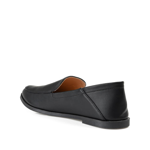 Journee Collection Women's Black Corinne Round Toe Loafer Flats |Journee Collection In Lebanon