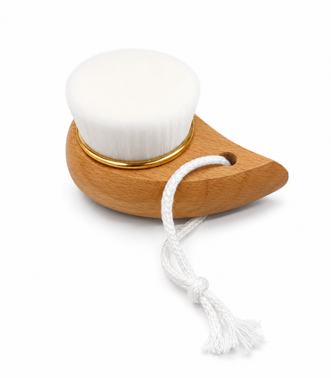 Agatige Beige/White Wooden Facial Brush  | Agatige in Lebanon