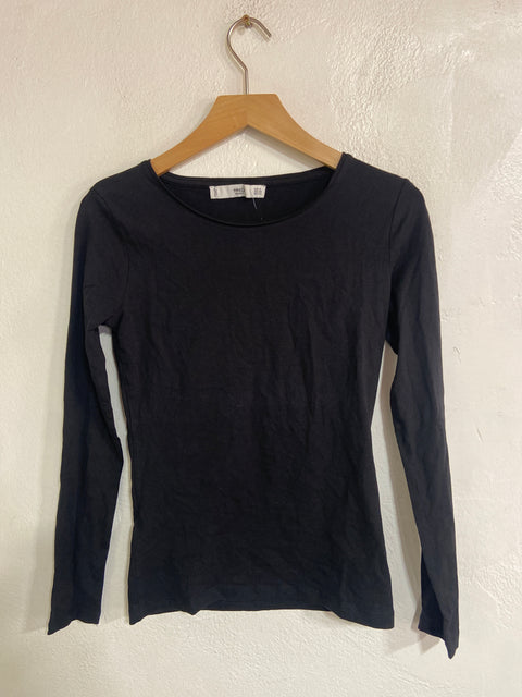 Mango Women's Black Basic Long Sleeve Blouse |Mango In Lebanon