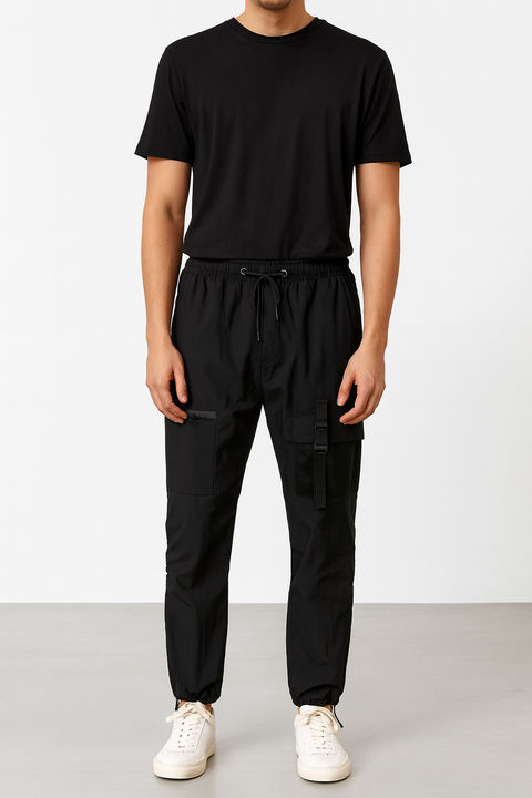 Forever 21 Men's Black Elastic Waistband Cargo Pant | Forever 21 In Lebanon