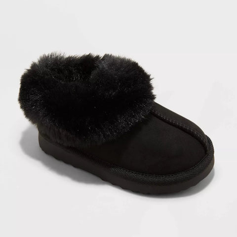 Cat & Jack Girl's Black Piper Faux Fur Cuff Scuff Slippers | Cat & Jack In Lebanon