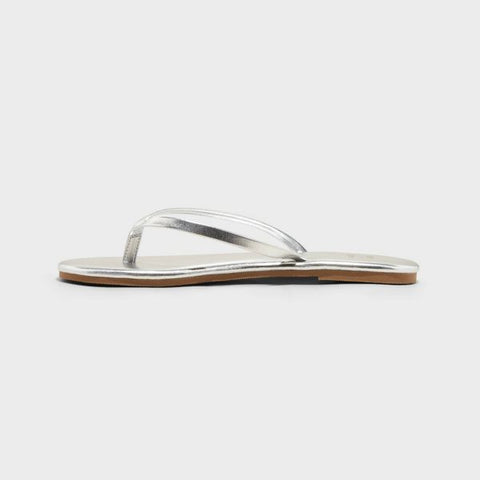 Shade & Shore Women's Silver Cali Flip Flop Slippers | Shade & Shore In Lebanon