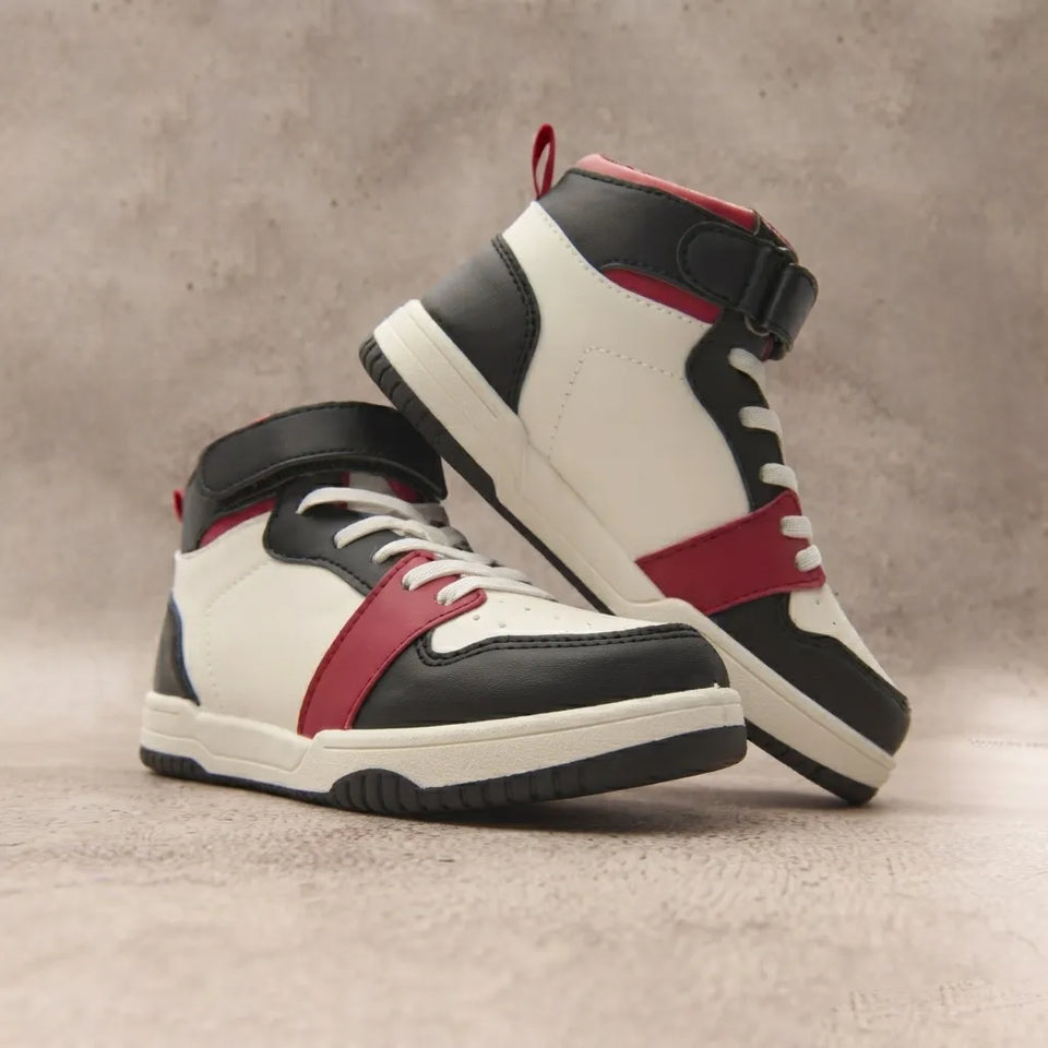 Sinsay Boy's Multicolor Reflective Element Sneakers