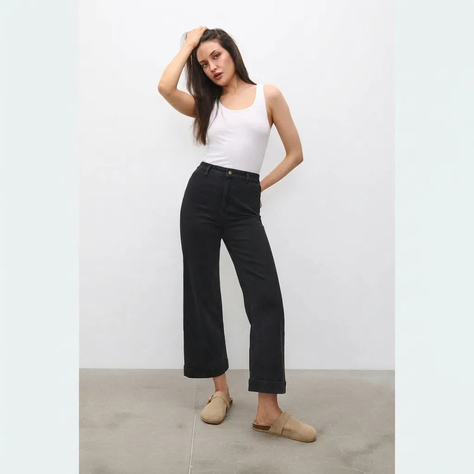 Sinsay Women's Black Classic High-Waisted Wide-Leg Denim Jeans