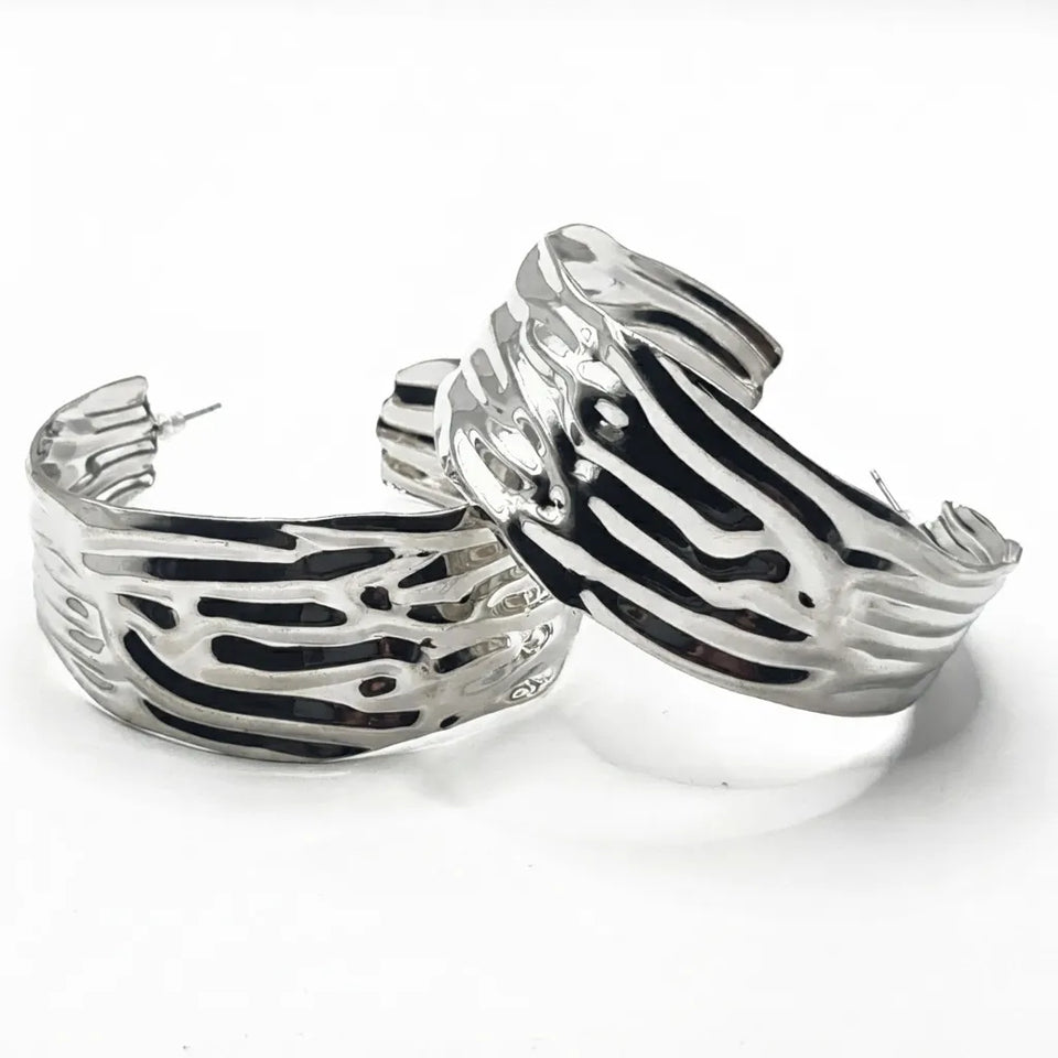 SD Women's Silver-Tone Abstract Textured Hoop Earrings