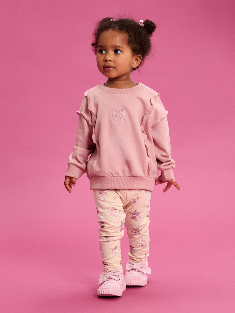 Sinsay Girl's Beige All-Over Floral & Bear Printed Leggings
