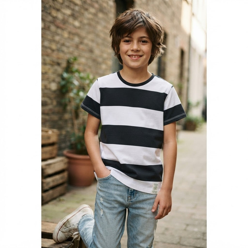 Sinsay Boy's Black & White Crew-Neck T-Shirt