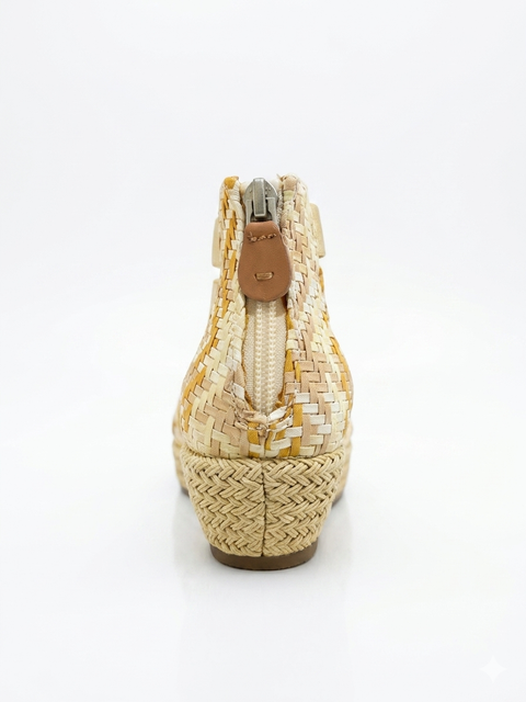 Gentle Souls by Kenneth Cole Women's Cognac Multi Noa-Beth Sandals | Gentle Souls In Lebanon