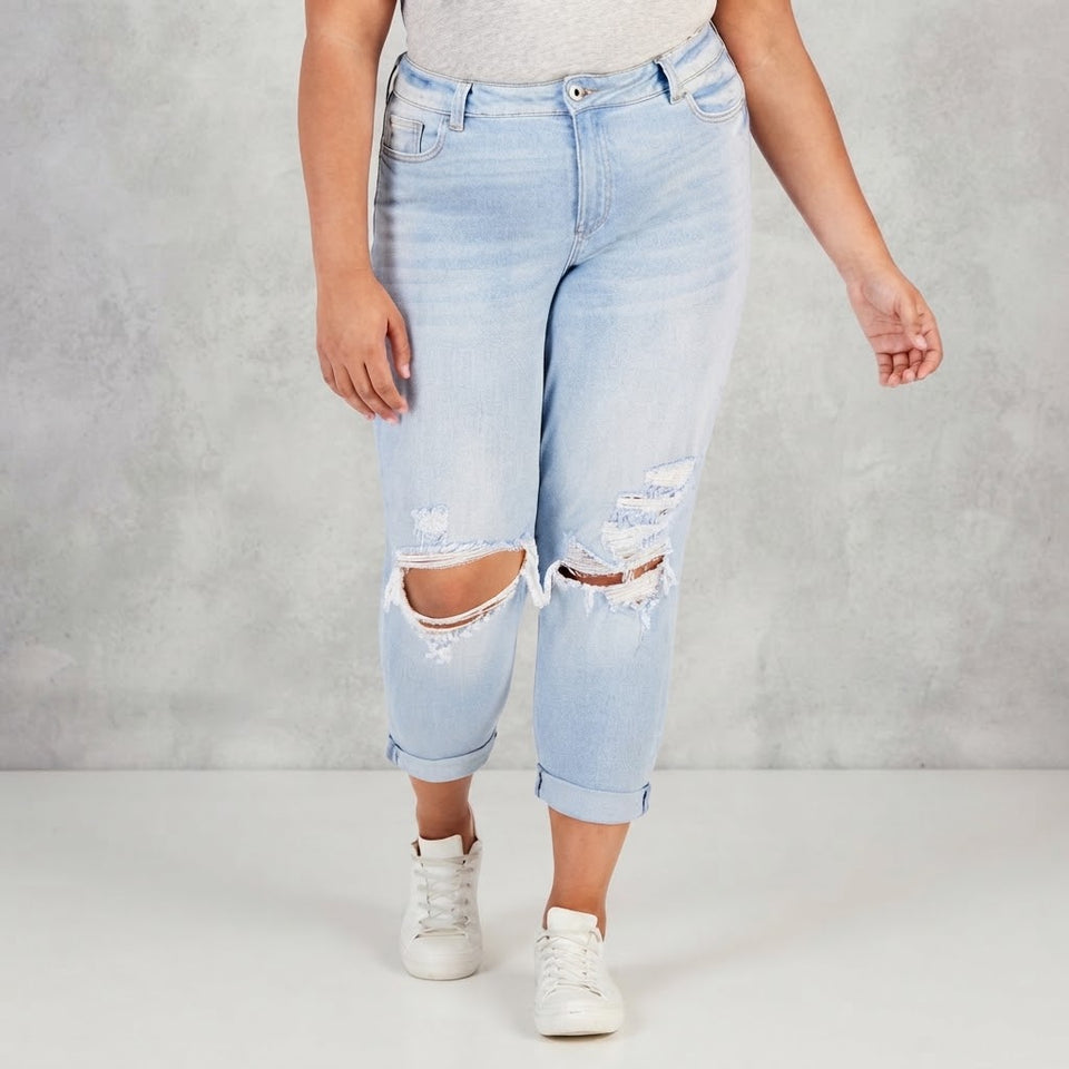 Celebrity Pink Women's Light Blue Plus Size Mid-Rise Jeans