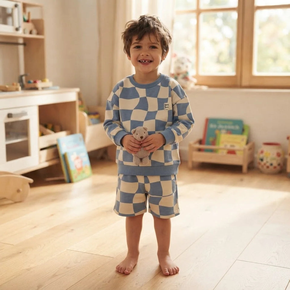 Sinsay Boy's Cream & Blue Checkerboard Sweatshirt & Shorts Set