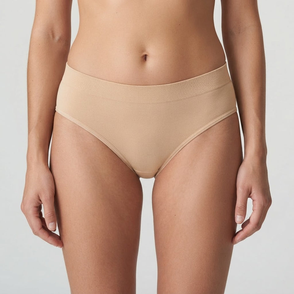 Maidenform Women's Light Beige Seamless Briefs