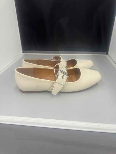 DV Dolce Vita Women's Mellie Maryjane with Adjustable Buckle Strap