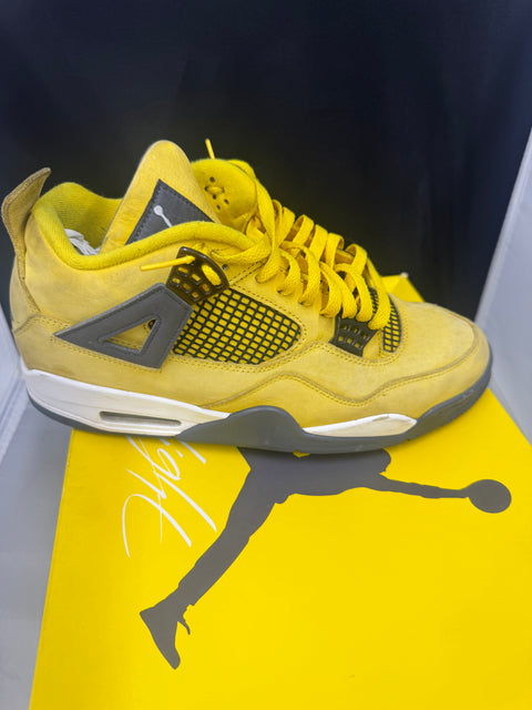 Jordan 4 Retro Lightning ( Used ) Size 11.5