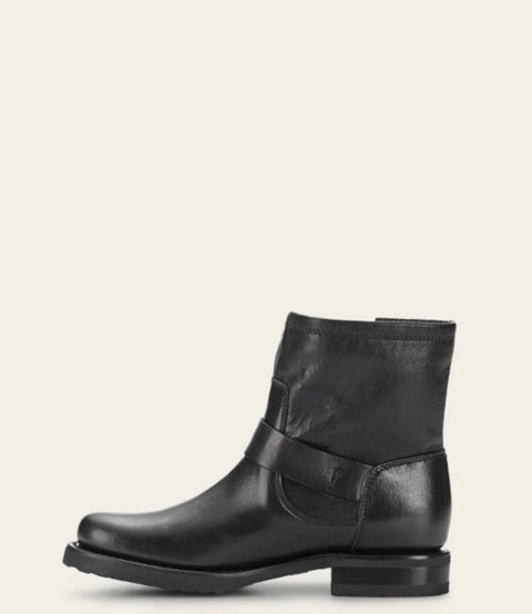 FRYE Veronica Black Women Boots