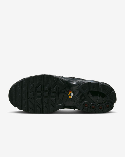 Nike Men's Black Air Max Plus Utility Sneakers |Nike In Lebanon