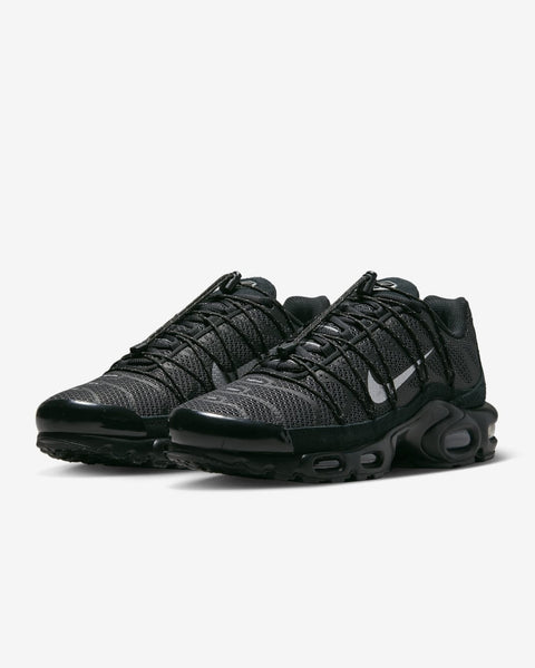 Nike Men's Black Air Max Plus Utility Sneakers |Nike In Lebanon