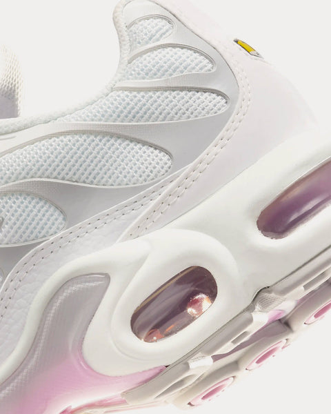 Nike Women's White Air Max Plus Sneakers |Nike In Lebanon