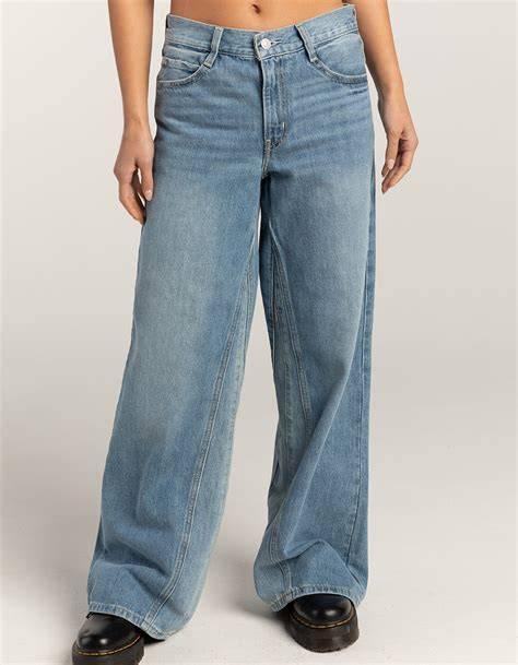 Levi's Women's Mid-Rise 94's Baggy Wide Leg Jeans |Levi's In Lebanon