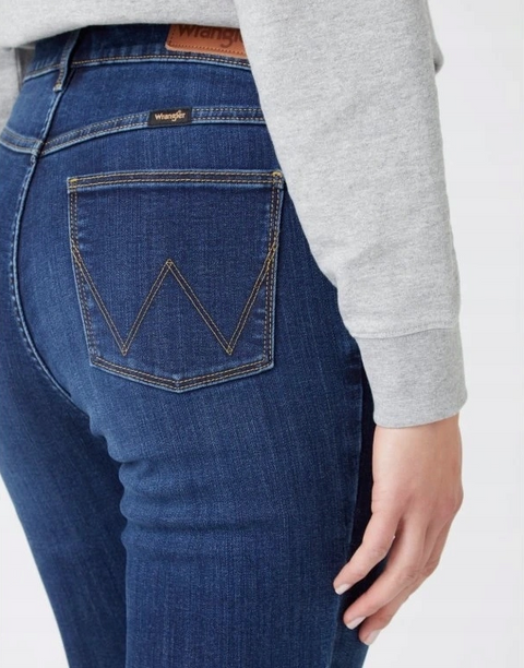 Wrangler Women's Navy Straight Stretch Jeans | Wrangler In Lebanon