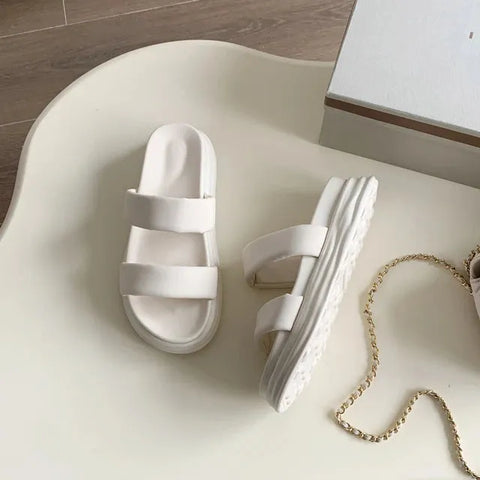 ASOS Design  Women's White Slipper ANS587