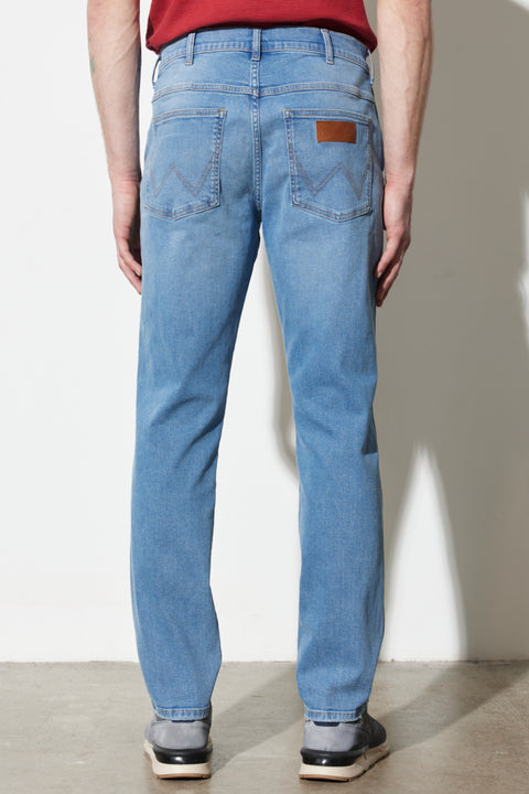 Wrangler Men's Cool Twist River 881 True Tapered Jeans |Wrangler In Lebanon