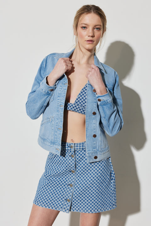 Wrangler Women's Light Blue Trucker Regular Denim Jacket | Wrangler In Lebanon