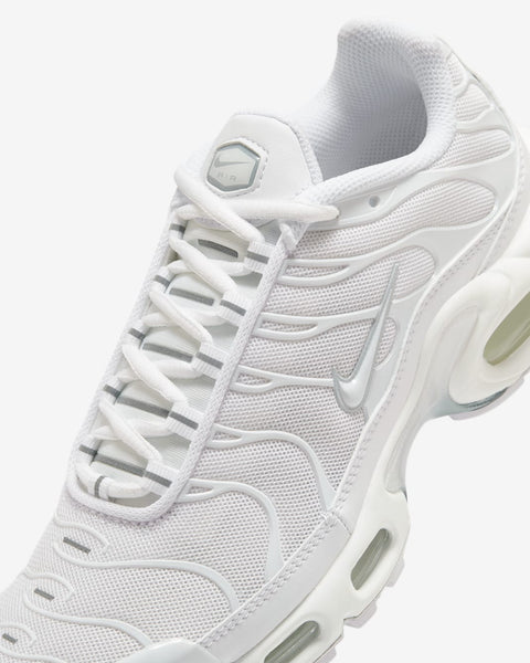 Nike Women's White Air Max Plus Mesh Sneakers |Nike In Lebanon
