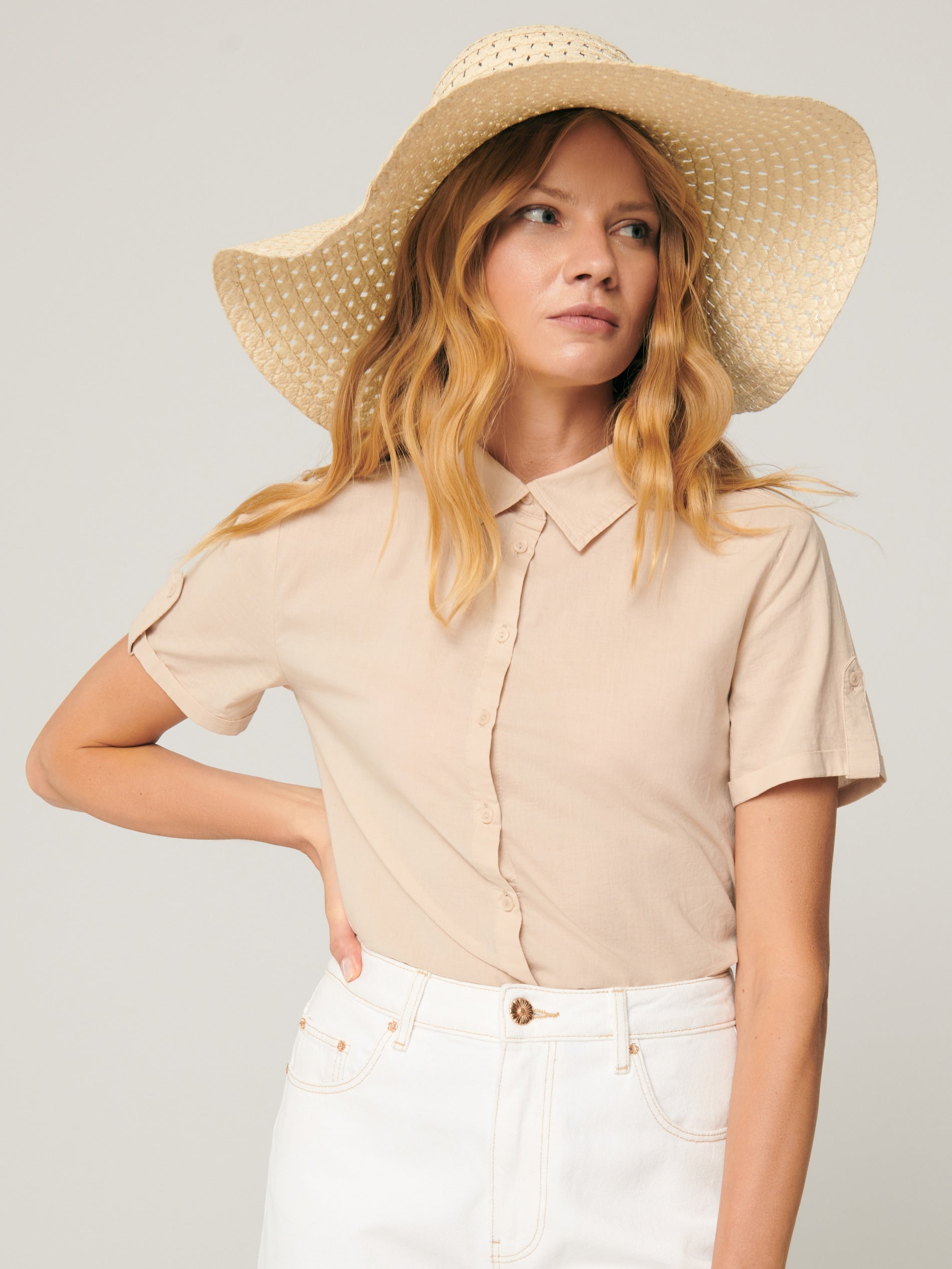 Sinsay Women's Beige Short Sleeve Classic Collar Shirt | Sinsay In Lebanon