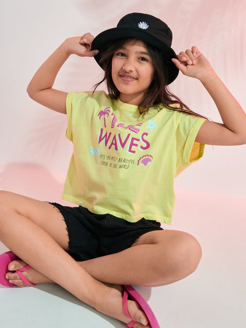 Sinsay Girl's Yellow Printed T-Shirt With Cuffed Sleeves | Sinsay In Lebanon