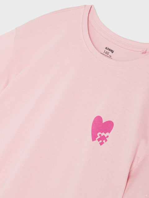 Sinsay Girl's Light Pink T-Shirt With Heart Print | Sinsay In Lebanon