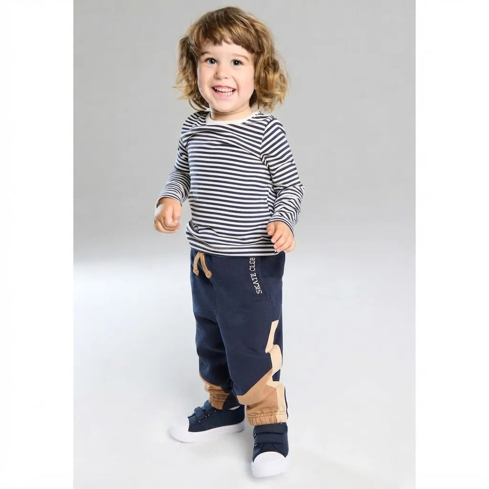 Sinsay Boy's Navy and Cream Skate Club Text with a Drawstring Sweatpants