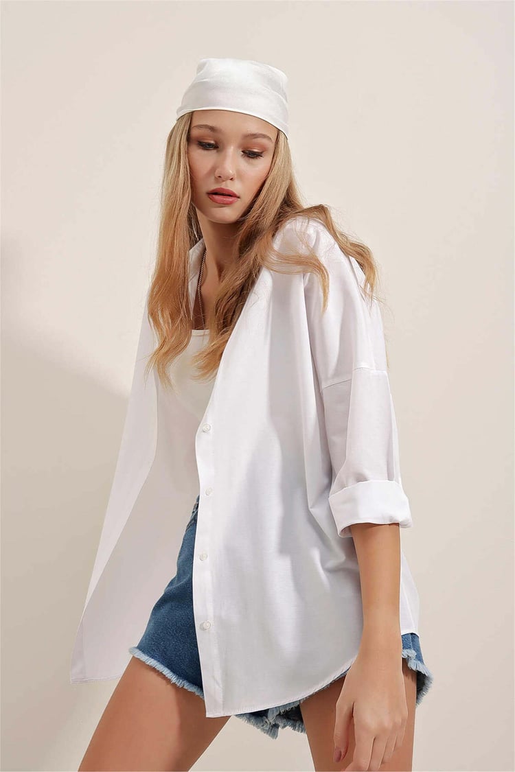 Big Dart Women's White Oversized Long Basic Shirt | Big Dart In Lebanon