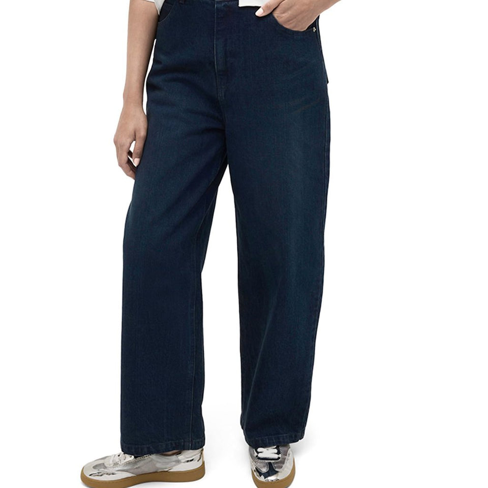 Kenneth Cole Sportswear Women's Black High Rise Barrel Leg Jeans