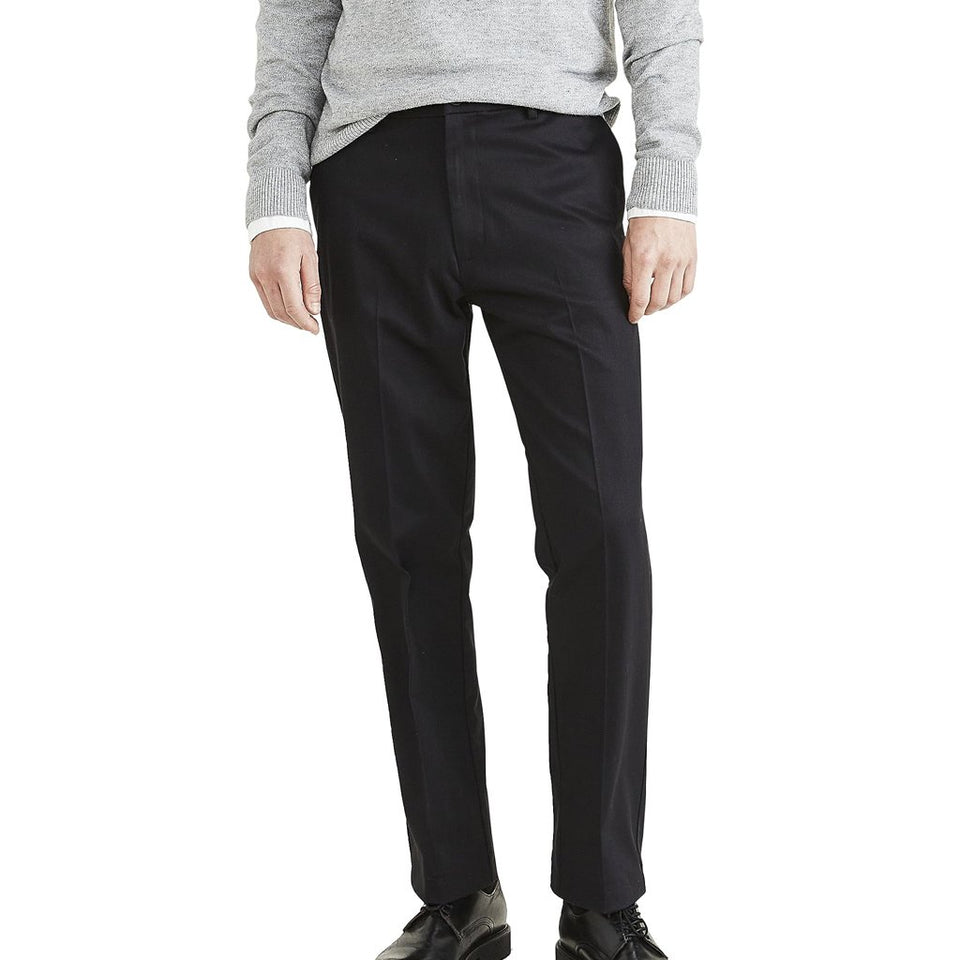 Dockers Men's Black Signature Iron Free Classic Fit Khaki Pants