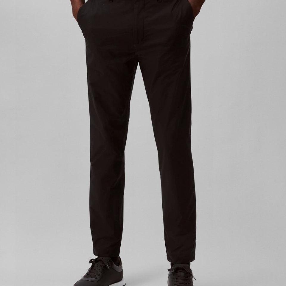 Calvin Klein Men's Black Slim-Fit Stretch Wrinkle-Resistant Tech Pants